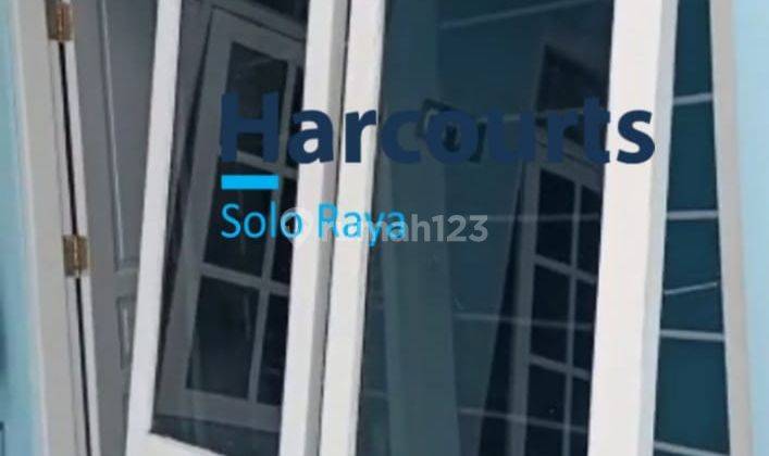 Rumah siap pakai habis renov di grogol solo baru 9