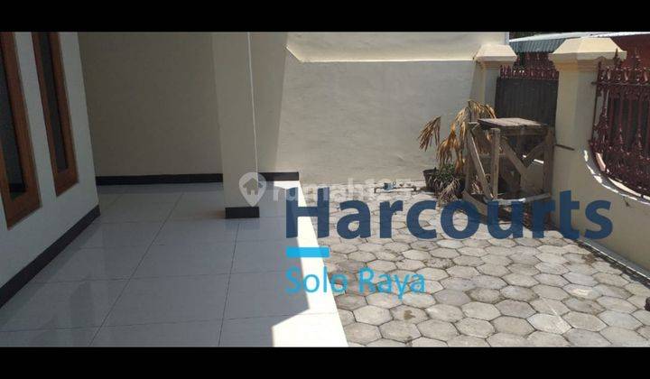 Rumah bagus siap pakai di Mojosongo Solo 6