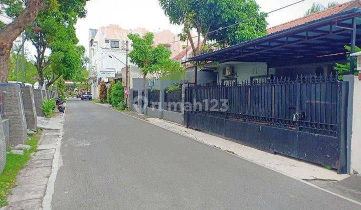 Rumah asri siap pakai di Manahan Surakarta 3