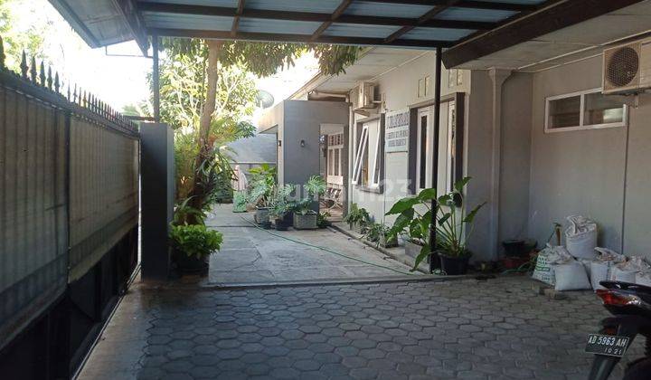 Rumah asri siap pakai di Manahan Surakarta 5
