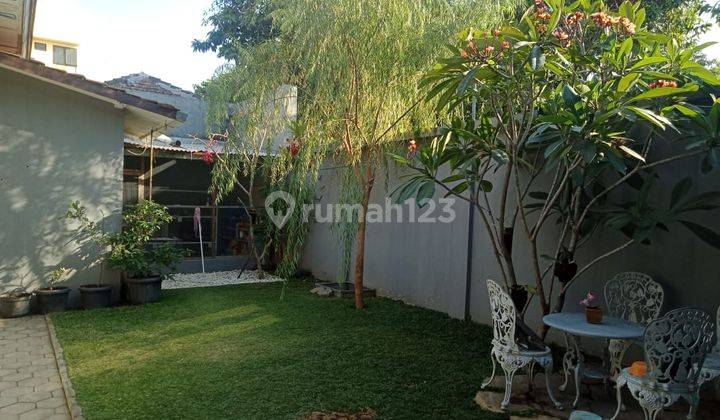 Rumah asri siap pakai di Manahan Surakarta 9