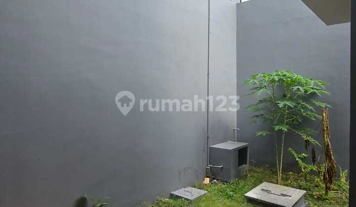 Disewakan Rumah Minimalis Cluster Bagus Bersih Siap Pakai Di Solo Baru. 2