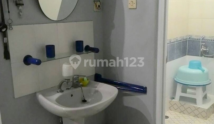 Good Hook House with Furniture in Fajar Indah Colomadu Solo Good Hook House with Furniture in Fajar Indah Colomadu Solo