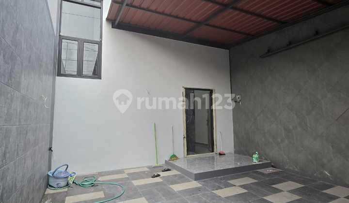 New Luxurious Minimalist House in Solo Baru with Super High Void, Comfortable to Live In, Suitable for Family Residence. 2