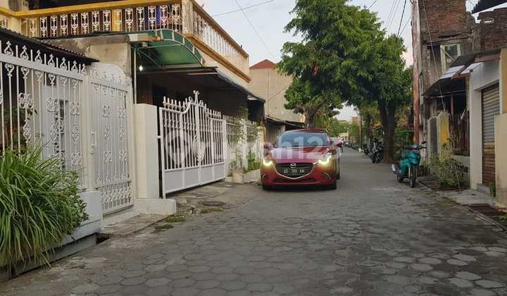 Dijual Rumah Hitung Tanah Dekat Jalan Honggowongso Solo, Cocok Untuk Rumah Tinggal Keluarga.