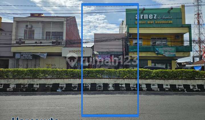 1-Story Rear L-Shaped Shop House in a Strategic Location on Jl. Yos Sudarso