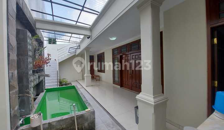 For Rent: Strategic Luxury House in City Center (Semi-Furnished)