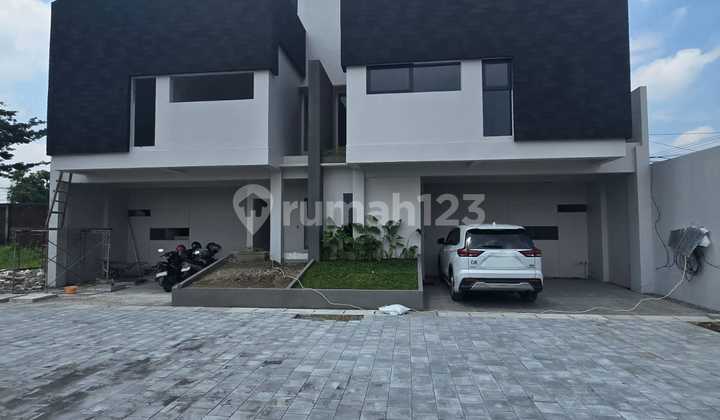 Rumah Cluster Baru Minimalis, Desain Modern di Singopuran Kartasura Colomadu