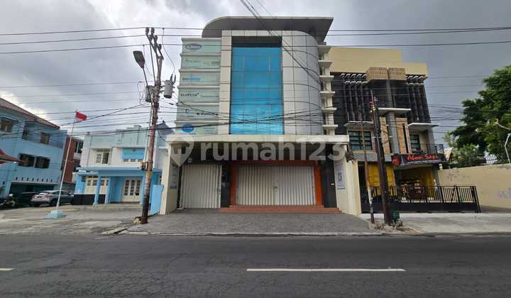 Premium Office Space in Jebres Solo – Full AC & Complete Facilities, 350 Million/Year