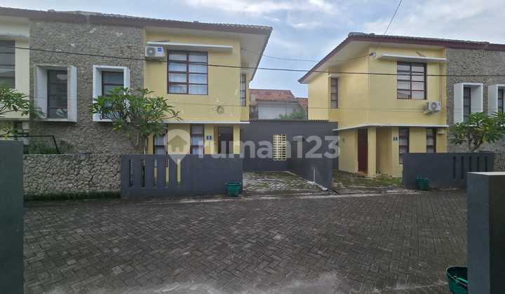 Rumah Bagus Minimalis Full Furnished di Colomadu Solo, Dekat Jalan Raya Adi Sucipto.