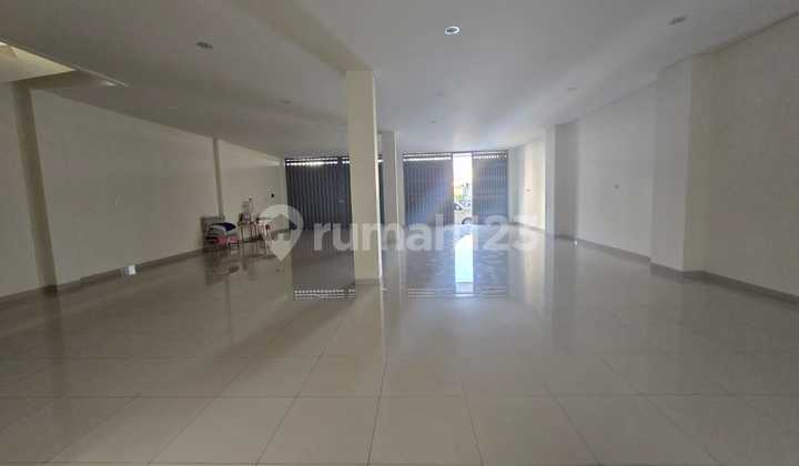 New Strategic Shop House City Center Near Veteran Road Serengan Solo 2