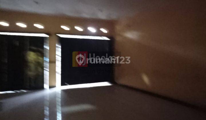 Rumah Siap Pakai, Cocok Usaha Dan Strategis Jl Woltermonginsidi Genuk Semarang 7342 6