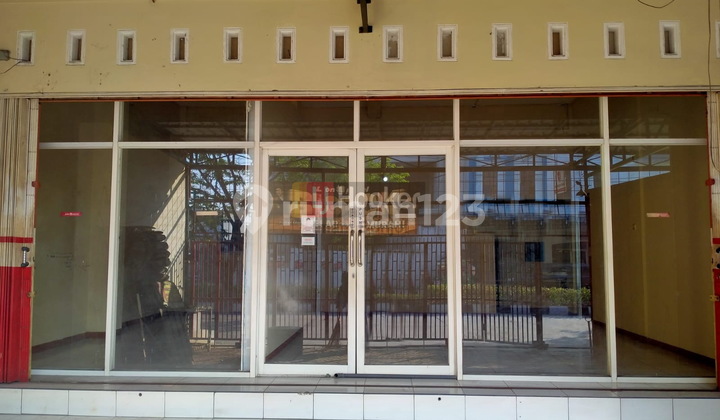 Jual Ruko Siap Pakai, Cocok Usaha Dan Kantor Jalan Supriyadi Pedurungan Semarang 8370 2