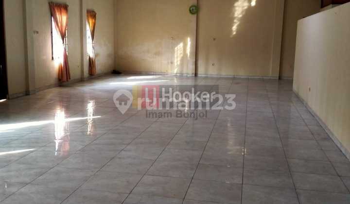 Jual Ruko Siap Pakai, Cocok Usaha Dan Kantor Jalan Supriyadi Pedurungan Semarang 8370 1