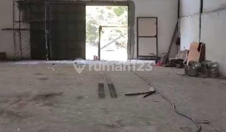 Warehouse For Sale, Suitable For Business And Strategic Location, Simongan Street, West Semarang 9163 2