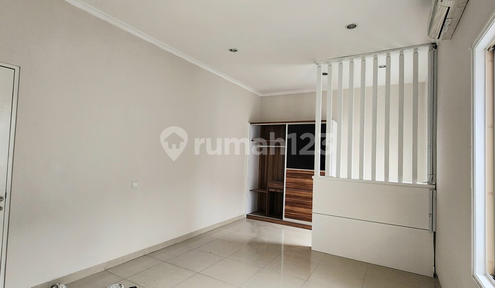 For Sale Ruby PHG Cluster, Gading Serpong. Newly painted house, fresh, like new. 2