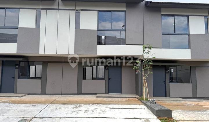 Disewakan Rumah Park Serpong 2 Lantai  Legok Tangerang