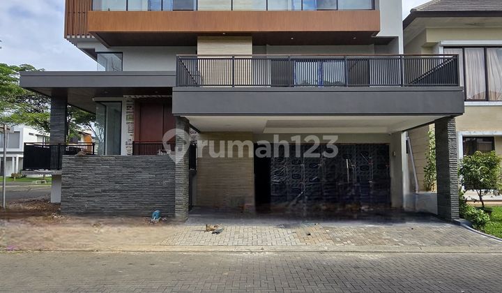 Dijual Rumah Baru Bangunan Mandiri/ Split Level. The Eminent, Cluster illustria