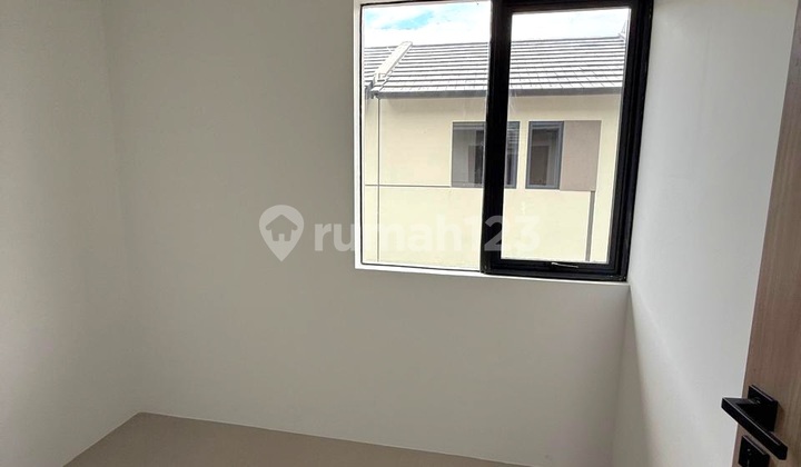 Disewakan Rumah Park Serpong 2 Lantai  Legok Tangerang 2