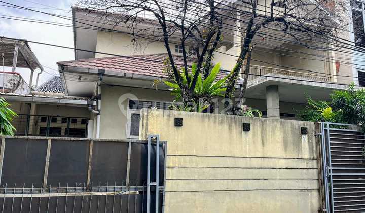 Jual Rumah 2 Lantai Dibawah Pasaran Di Area Kemang Dekat Kantor Walikota Jakarta Selatan Jual Rumah 2 Lantai Dibawah Pasaran Di Area Kemang Dekat Kantor Walikota Jakarta Selatan