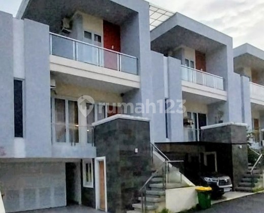 Jual Rumah 3 Lantai Siap Huni Di Limo Depok Dekat Matoa National Golf Jagakarsa - Harga Sudah All In Sampai Balik Nama 2