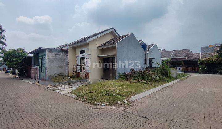 Take Over/Oper Kredit/Over Credit Rumah Hook Murah Di Panorama Bali Residence

jalan Raya H Usa
kel. Putat Nutung
kec. Ciseeng 1