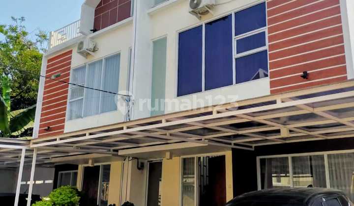 Jual Rumah Murah 2 1/2 Lantai Siap Huni Di Cimuning, Mustika Jaya, Bekasi Kota