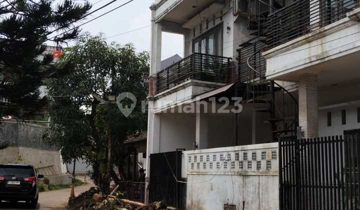 Jual Usaha Kost 3 Lantai Siap Jalan Di Pamulang — Dekat Unpam & Rsud Tangerang Selatan Jual Usaha Kost 3 Lantai Siap Jalan Di Pamulang — Dekat Unpam & Rsud Tangerang Selatan