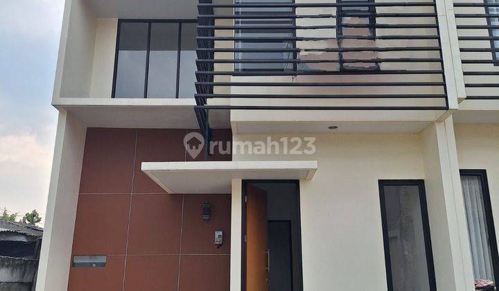 Take Over/Oper Kredit/Over Credit Rumah Pojok 2 Lantai Siap Huni Di Dekat Kantor Walikota Tangsel

luas Tanah : 68 M²
luas Bangunan : 63 M²

cicilan 13.386.515
sisa Tenor 18 Thn An Flat Sampai Lunas
legalitas : Shm

lokasi :
5 Menit Kantor Walikota Tangse 1