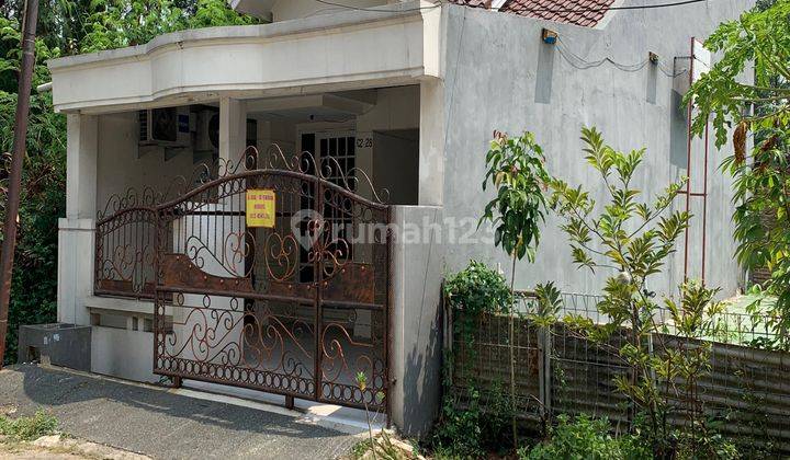 Dijual Rumah 1,5 lantai Perumahan Taman Mahkota Bandara Soekarno Hatta Benda Tangerang Jakrta Barat  2