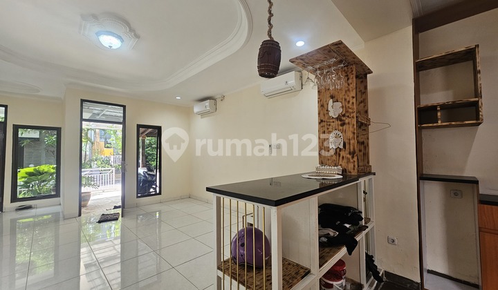 For Sale Fast! Ready-to-Occupy Minimalist House in Pemogan, South Denpasar. 2