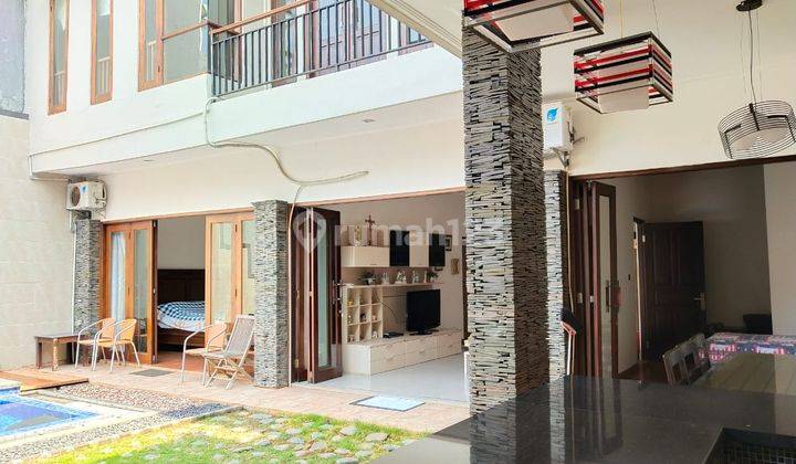 Dijual Rumah Konsep Villa Plus Pool di Jalan imam bonjol 1