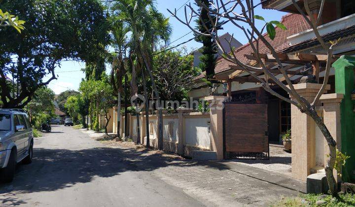 Disewakan Rumah Furnished 2 Lantai di Renon, Denpasar  1