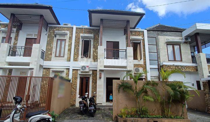 Rumah Modern Minimalis Dalam Komplek One Gate 1