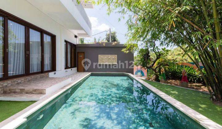 tropical living with 2-story Villa in Pererenan Canggu, just 9 mins from the serene Pererenan Beach. 2