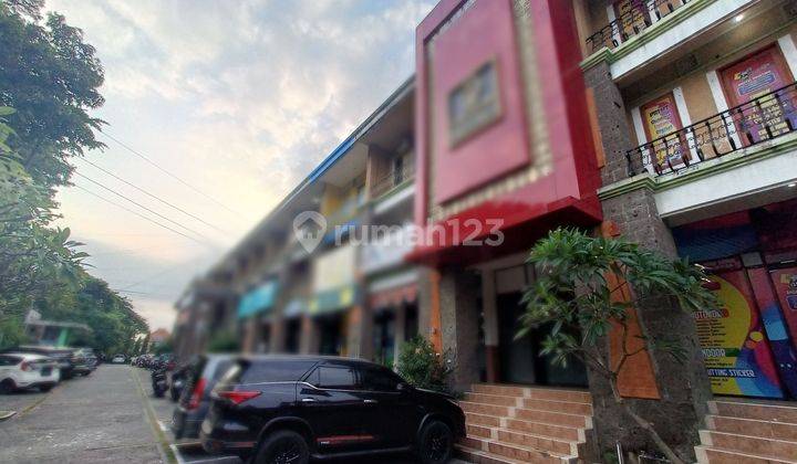 3 Floor Shophouse for Rent in Renon 1