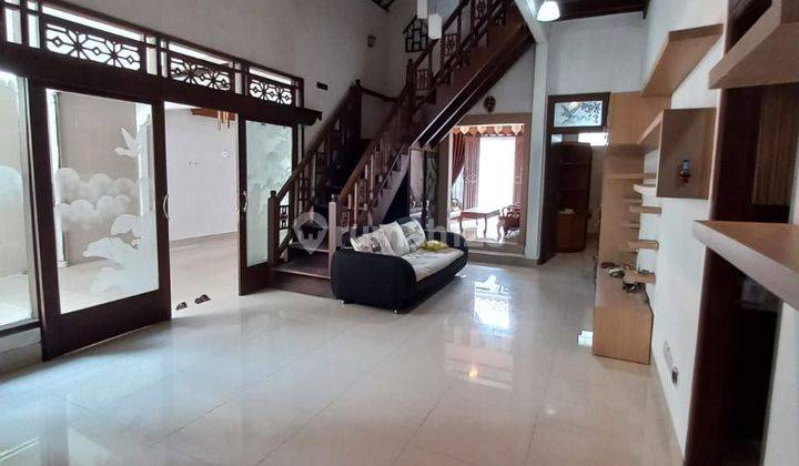 Semi Furnished House in Gatot Subroto Tengah, Denpasar 2