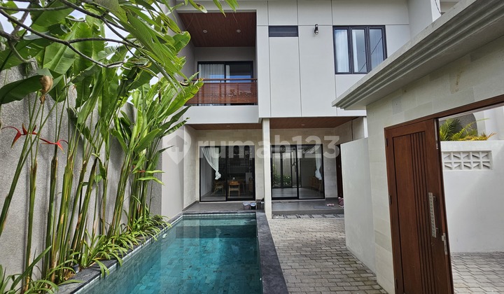 TROPICAL MODERN VILLA AT SANUR BALI