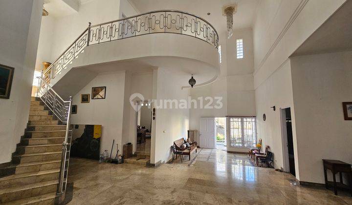 Rumah Besar bisa dibuat Kantor di Denpasar Barat, dekat Tiara Soputan 2