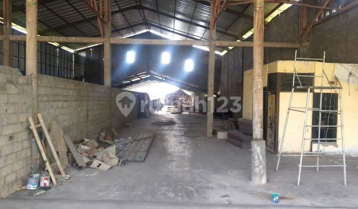 Warehouse 1900m2, Tronton access and IMB certified on Bypass Pesanggaran South Denpasar.