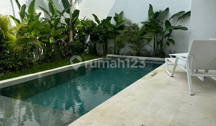 Modern Villa dalam Komplek One Gate Mumbul, Benoa Modern Villa dalam Komplek One Gate Mumbul, Benoa