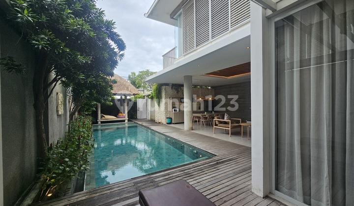 For Rent 2 Bedroom Villa At Seminyak, Walking Distance To The Beach
