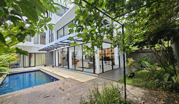 Tropical 3 Bedroom Villa in the Exclusive Dharmawangsa Area, Benoa Tropical 3 Bedroom Villa in the Exclusive Dharmawangsa Area, Benoa