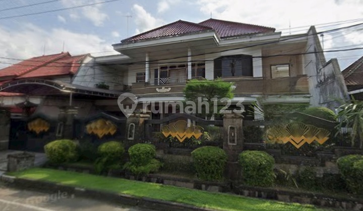 Large House Suitable for Office in Central Gatsu, Denpasar Large House Suitable for Office in Central Gatsu, Denpasar