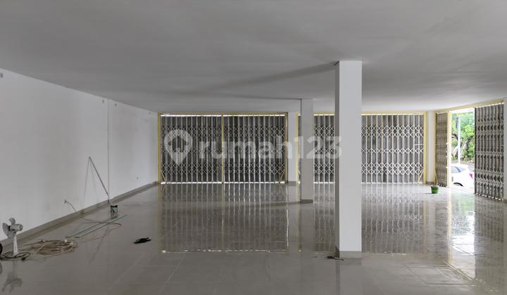 New 1-Story Shop House, Spacious Parking in Pemogan Denpasar 2