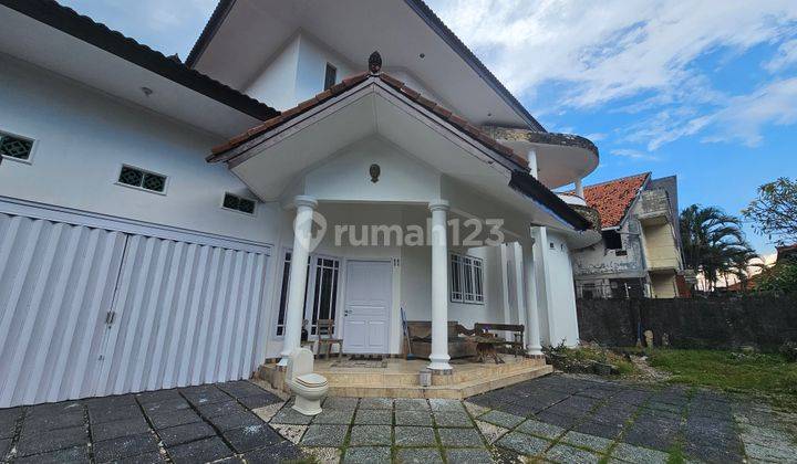 Rumah Besar bisa dibuat Kantor di Denpasar Barat, dekat Tiara Soputan 1