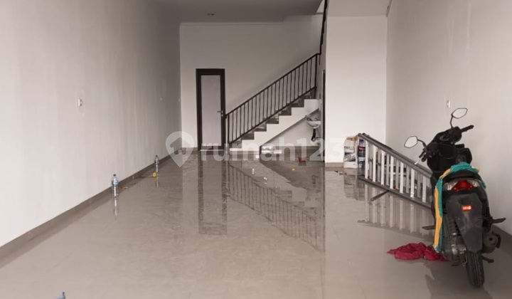 New 2-Story Shop House for Rent, Attached, near Balimed Hospital Denpasar 2