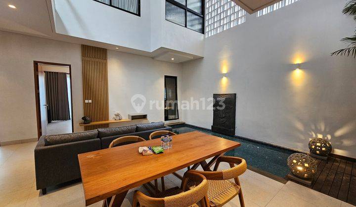 Modern Contemporary Villa For Leasehold At Kuta 2