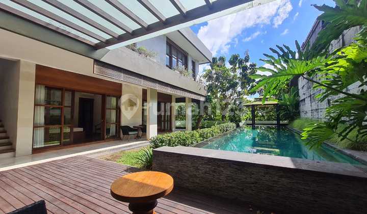 Tropical 3 Bedroom Villa for Rent in Bumbak Kerobokan Kuta Tropical 3 Bedroom Villa for Rent in Bumbak Kerobokan Kuta