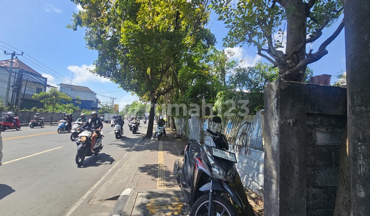 Commercial Land on Raya Mahendradata, near Pizza Hut